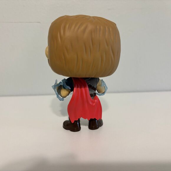 Thor Funko Pop 335 Ragnarok - Picture 3 of 12